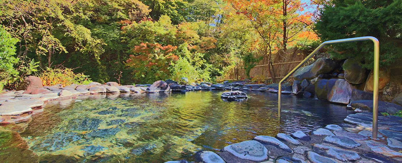 บ่อน้ำพุร้อนกลางแจ้ง