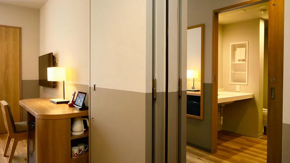 Hot cross point santa monica