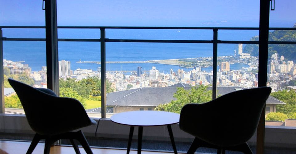 饱览热海的绝美全景