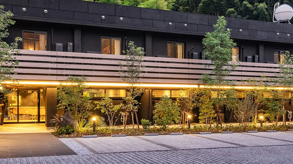 1HOTEL