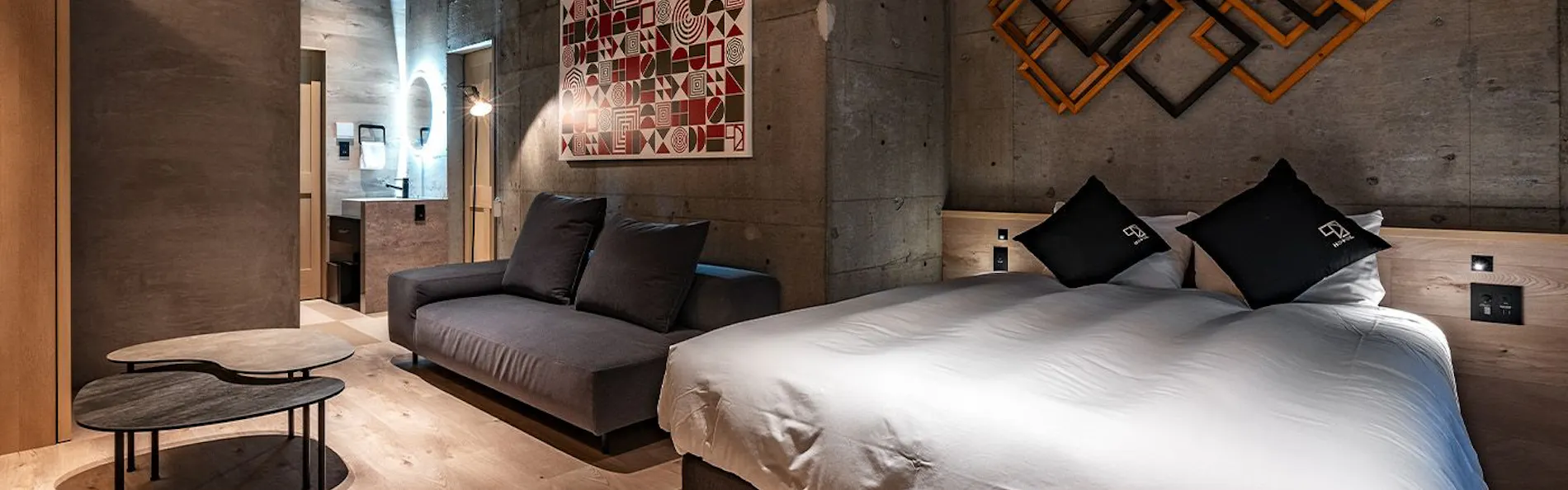 1HOTEL