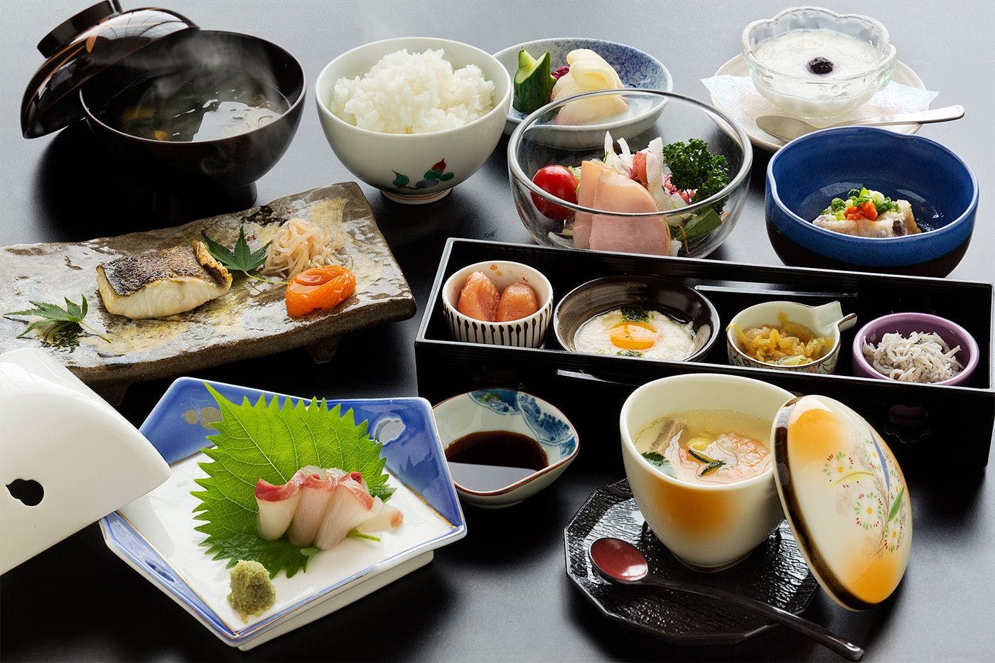 地の恵みと真心こめた割烹料理