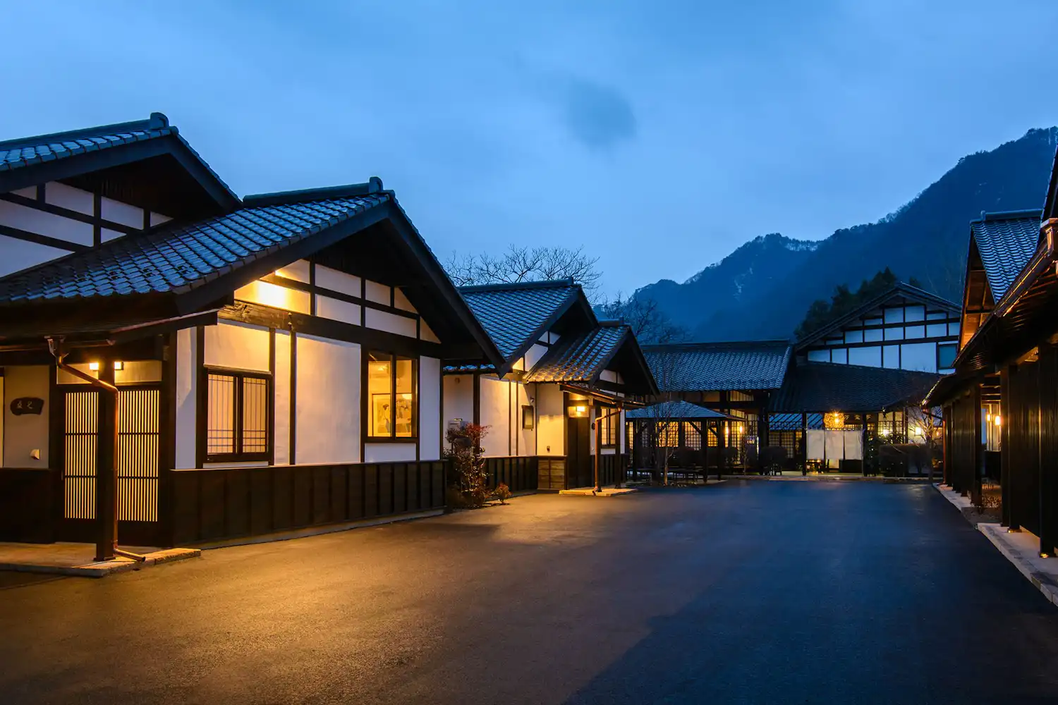 โรงแรมฮาตาโกะยะ มารุอิจิ - ภายนอก