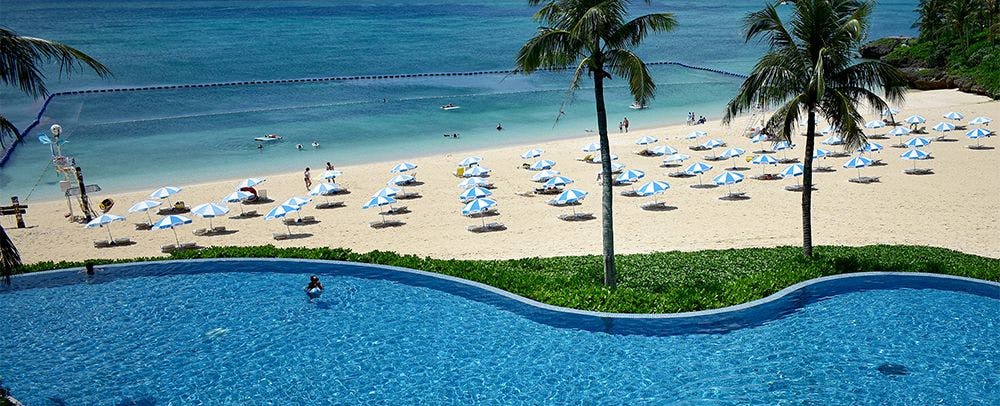 潟湖泳池與海灘