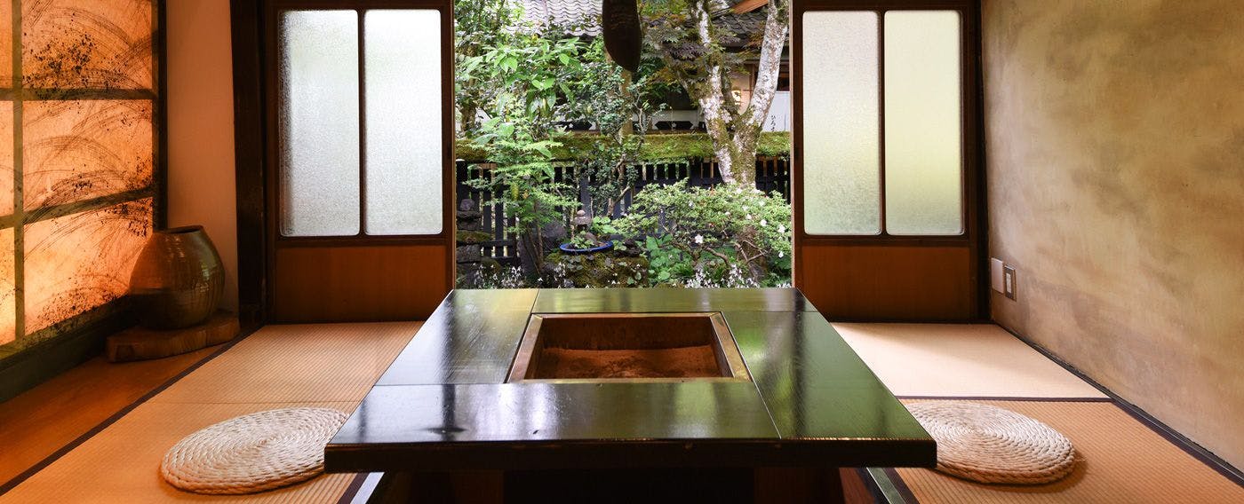 食事処「囲炉裏部屋」