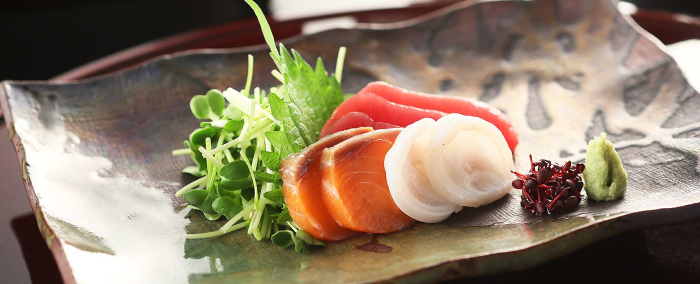 ไคเซกิสไตล์คาเทที่เต็มไปด้วยรสชาติแห่งฤดูกาล