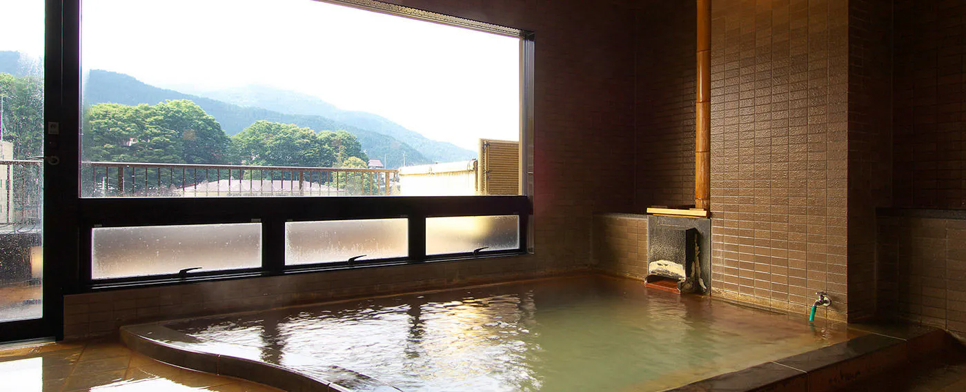 น้ำพุร้อนผสมผสานเฉพาะของโกเท