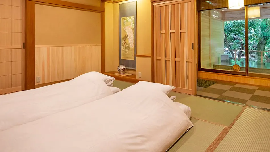 Kawazu Nanadaru Keiryu Onsen Saryo Mizumari