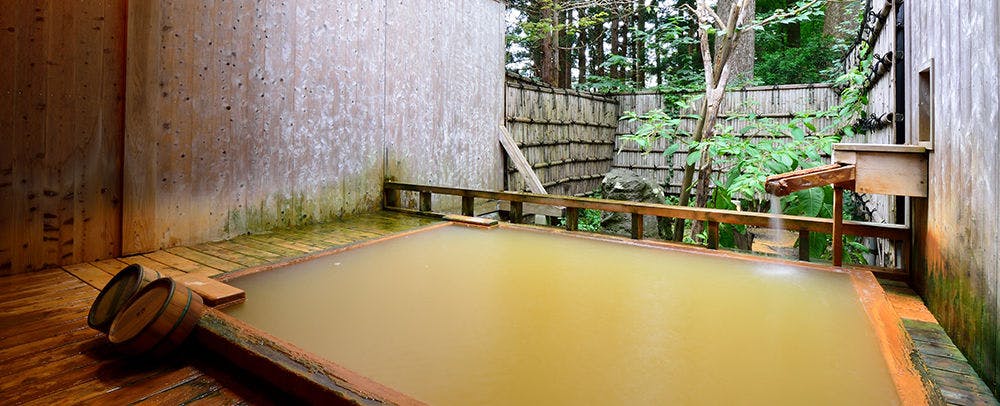 露天風呂　こもれびの湯
