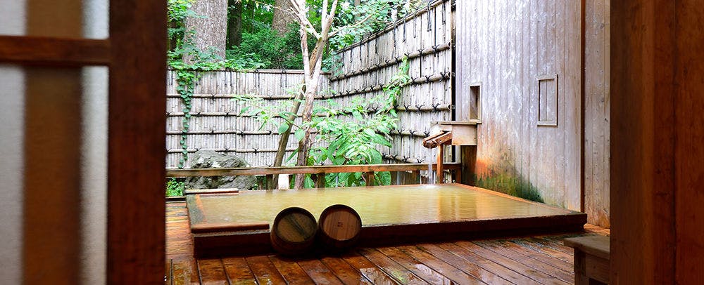 露天風呂　こもれびの湯