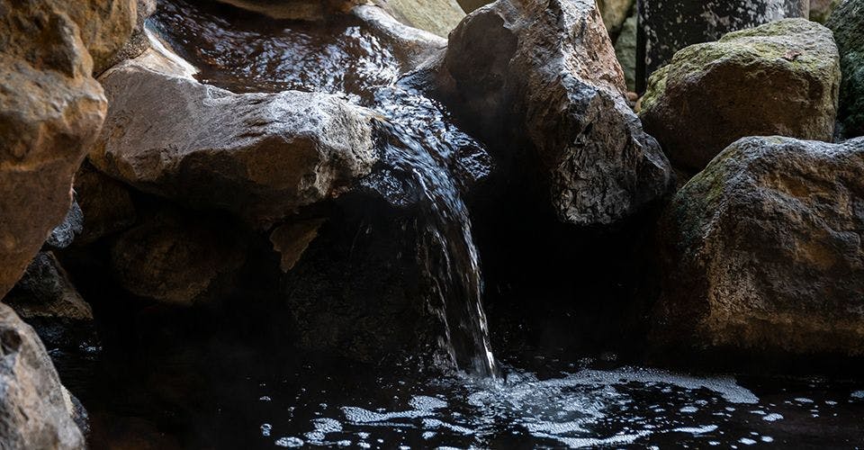 น้ำพุร้อน