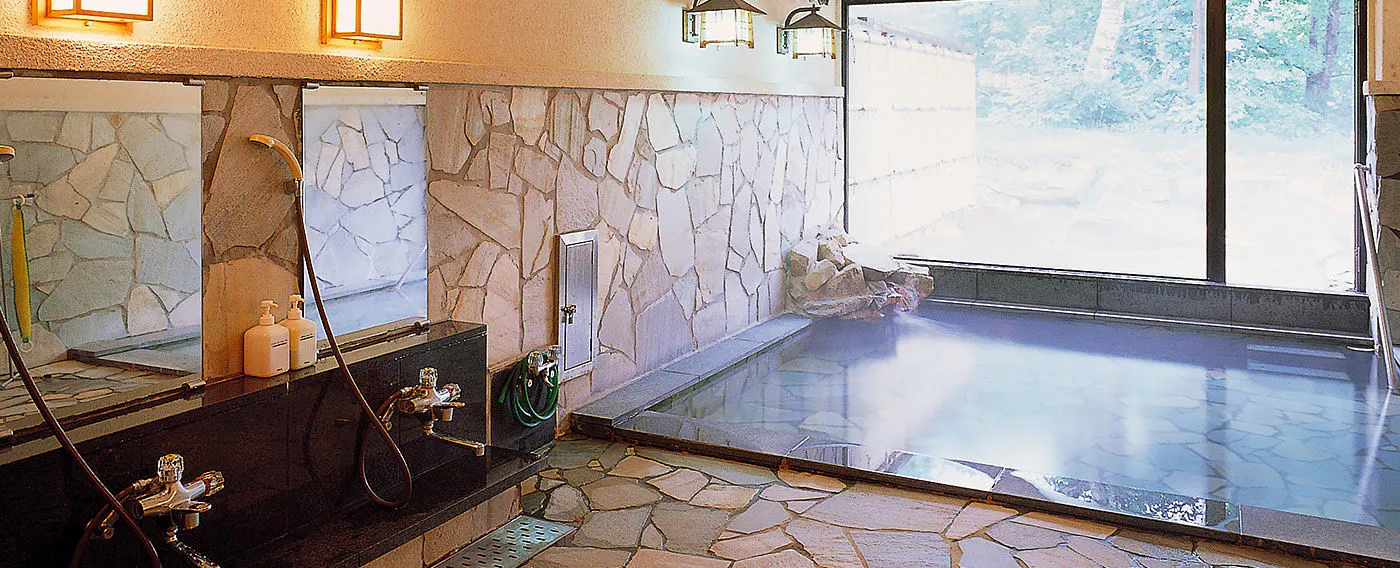 น้ำพุร้อนและอ่างอาบน้ำ