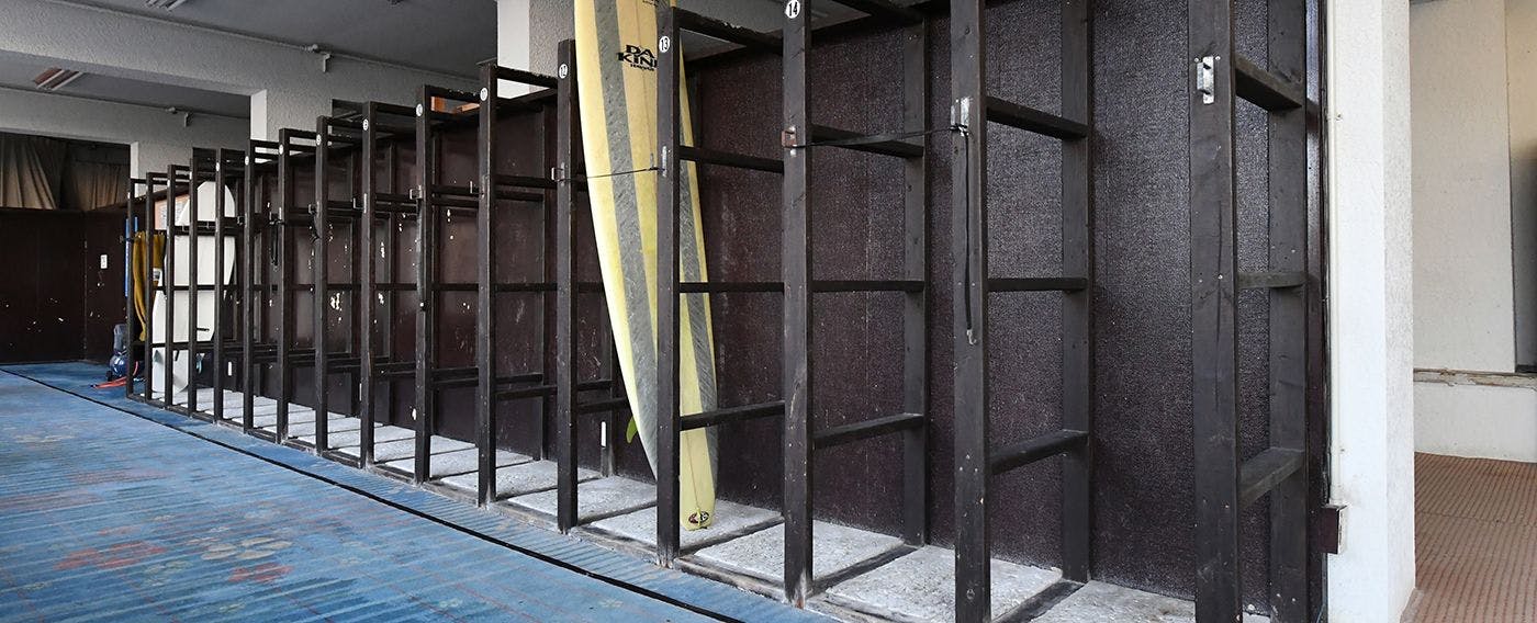 サーフボード置場