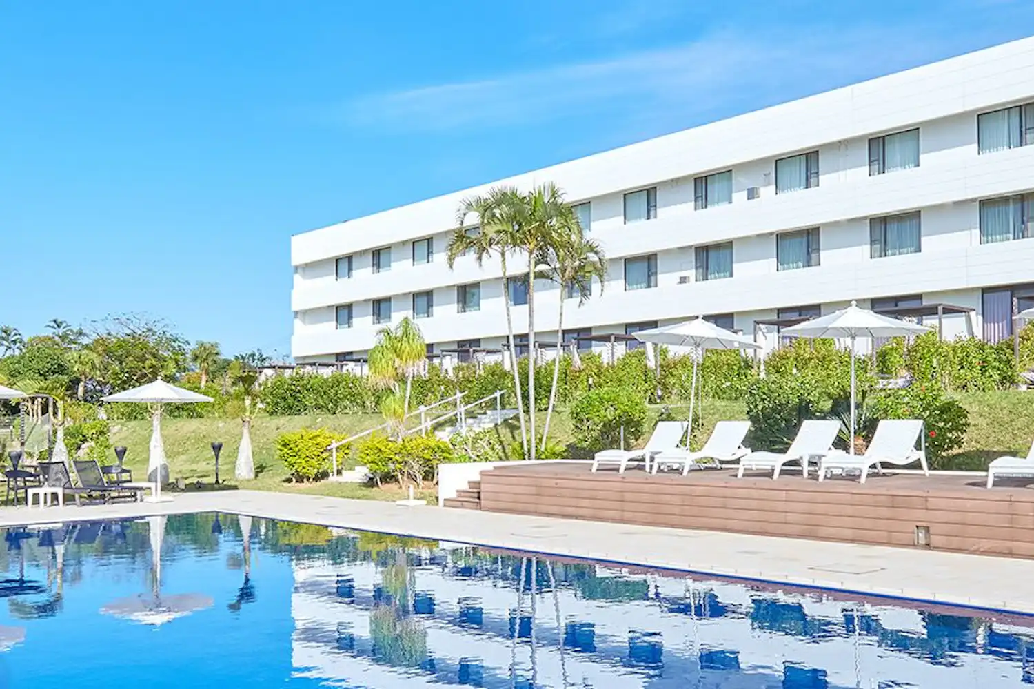 สระว่ายน้ำ