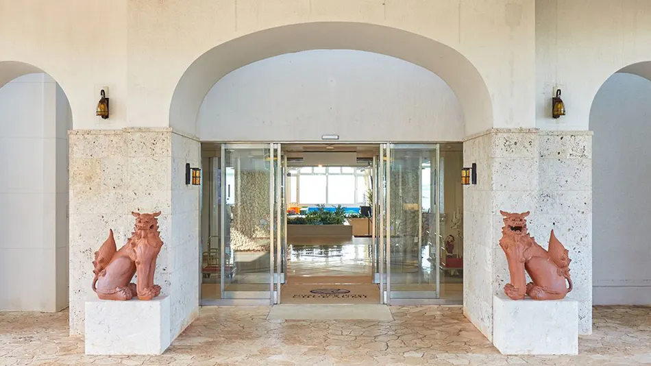 Royal View Hotel Churaumi