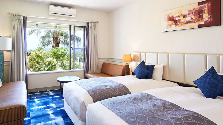 Royal View Hotel Churaumi