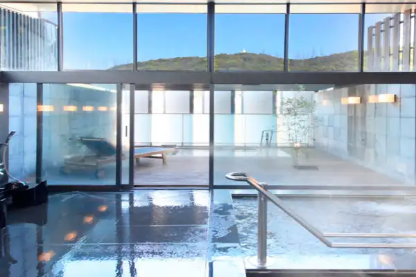 ห้องอาบน้ำสาธารณะ