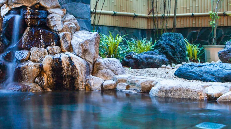 Sansuien, Natural Hot Spring at the Foot of Kochi Castle