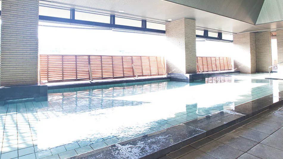 Sansuien, Natural Hot Spring at the Foot of Kochi Castle