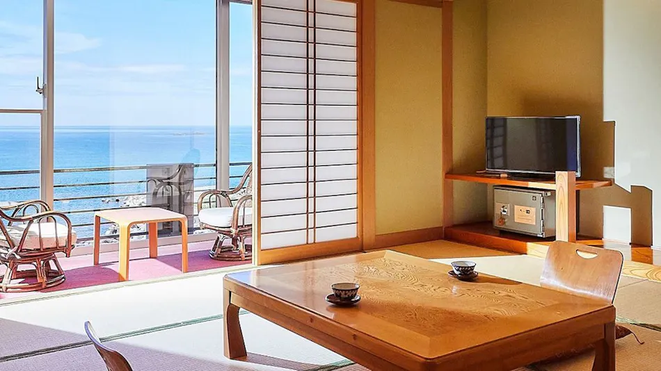 Hotel Mancho: A Traditional and Elegant Inn