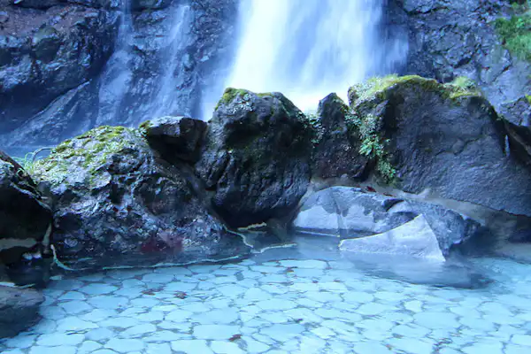 บ่อน้ำพุร้อนกลางแจ้ง