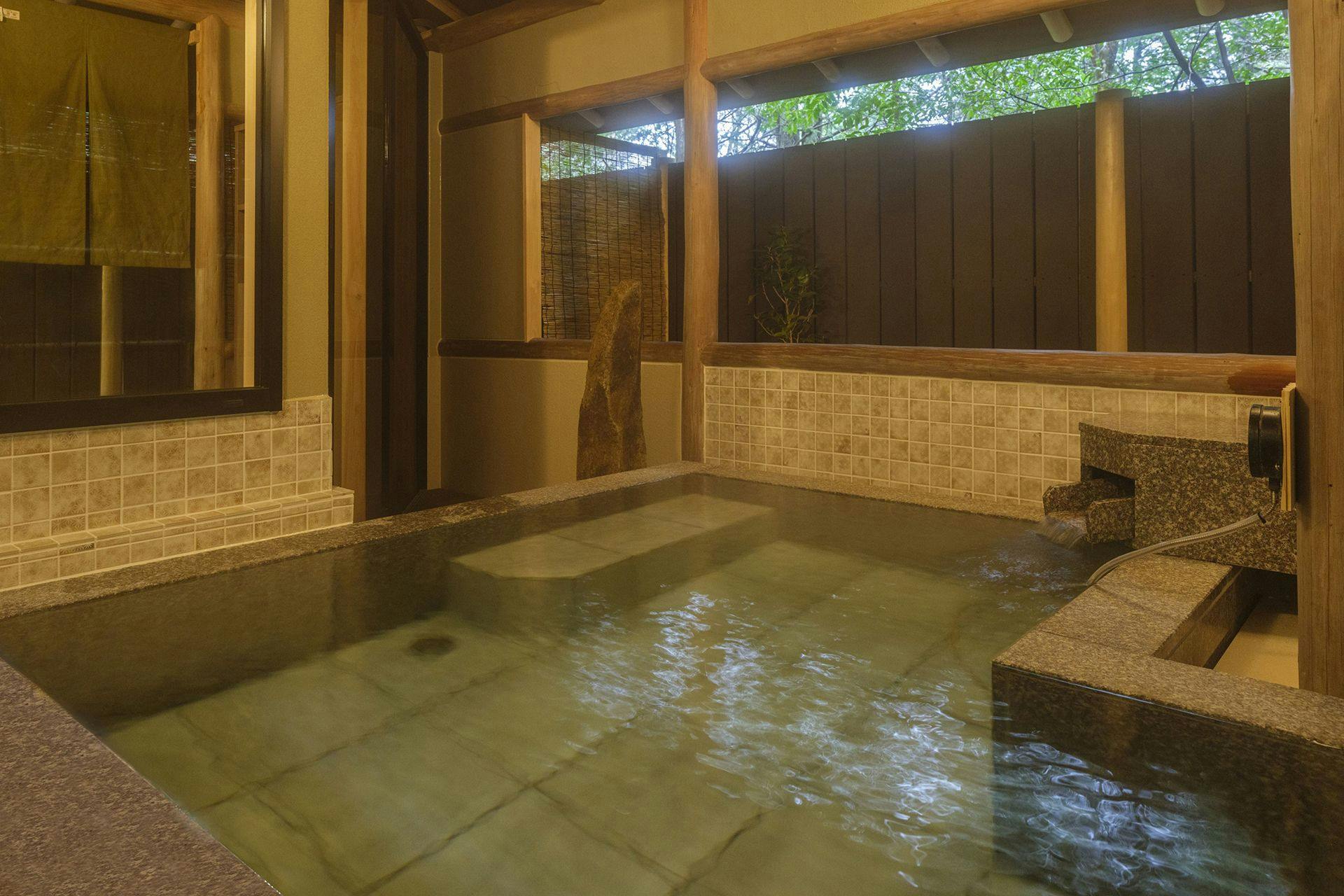 Pemandian air panas terbuka