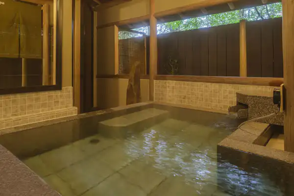 Pemandian air panas terbuka