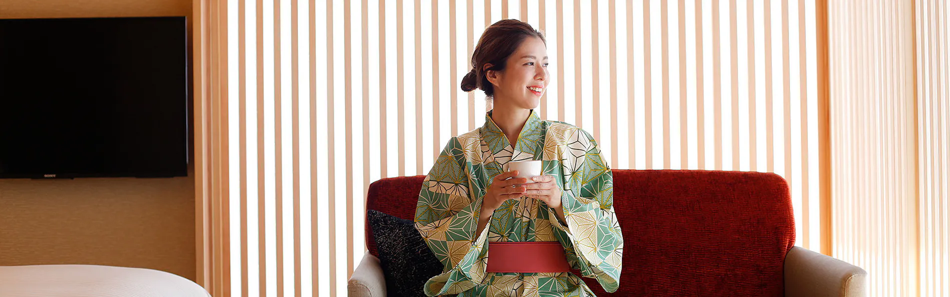 湊小宿 海の薫とAWAJISHIMA