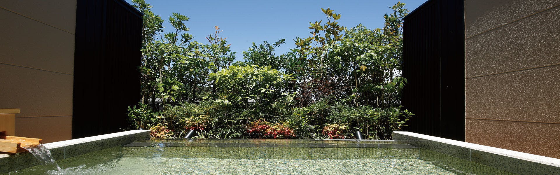 Minato Koyado Umi no Kaori to AWAJISHIMA