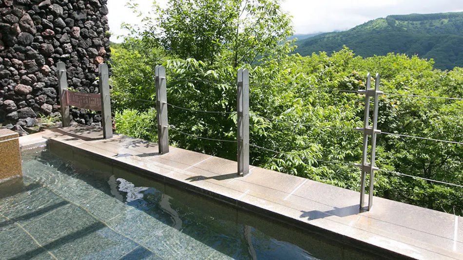 "Sky Paradise: Kurumayama Kogen Sky Park Hotel"