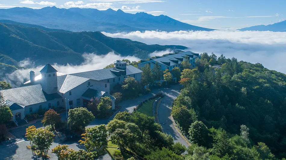 "Sky Paradise: Kurumayama Kogen Sky Park Hotel"