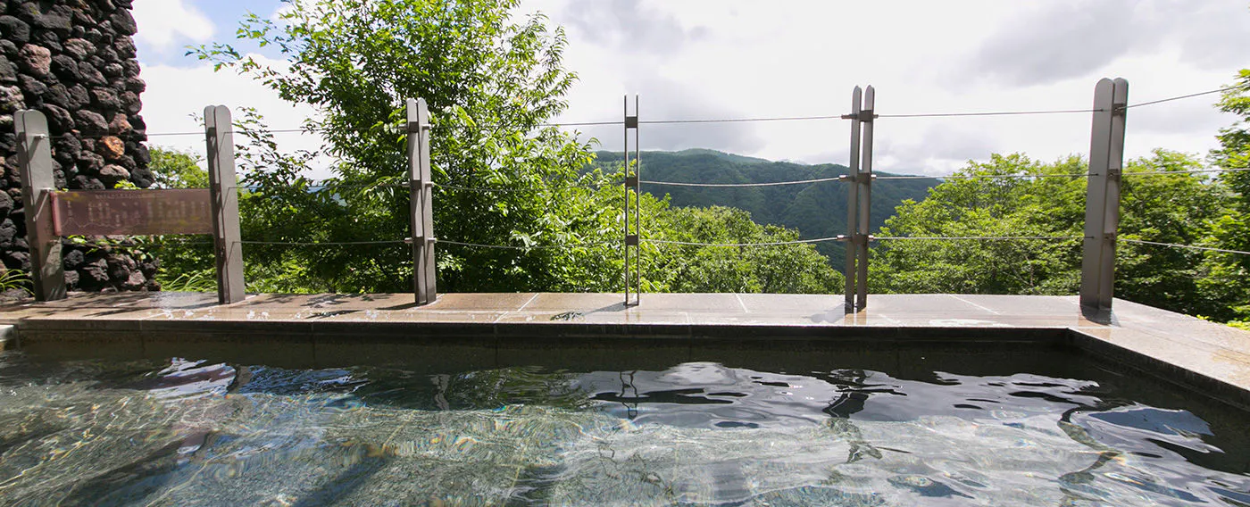 น้ำพุร้อนที่งดงาม