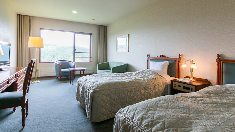 "Sky Paradise: Kurumayama Kogen Sky Park Hotel"
