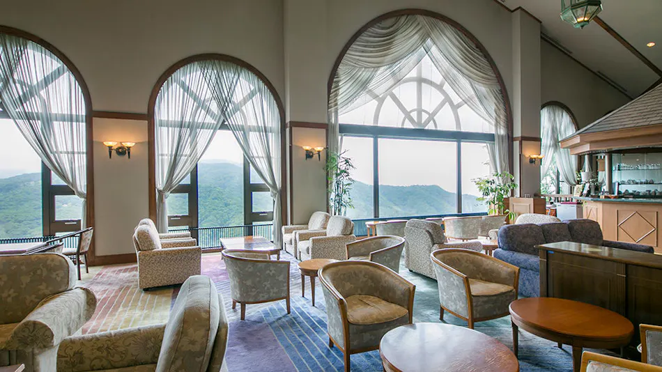 "Sky Paradise: Kurumayama Kogen Sky Park Hotel"