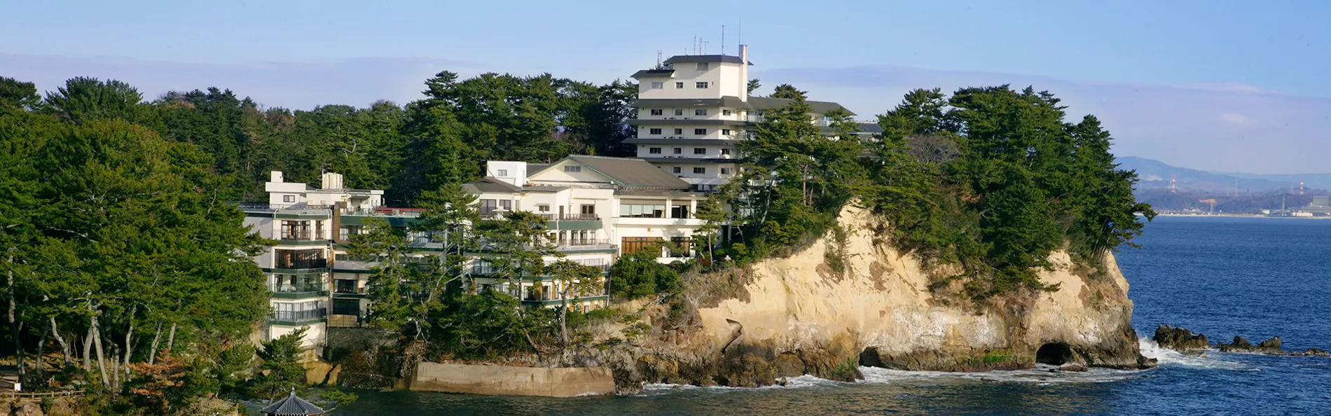五浦観光ホテル本館/別館大観荘