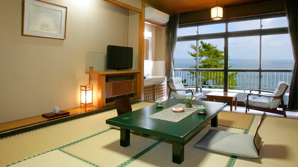 Itsura Kanko Hotel Main Building / Annex Taikanso