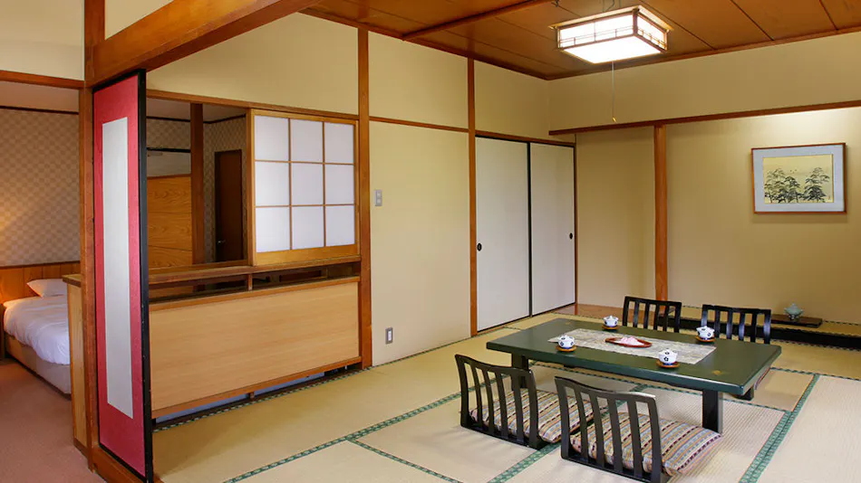 Itsura Kanko Hotel Main Building / Annex Taikanso