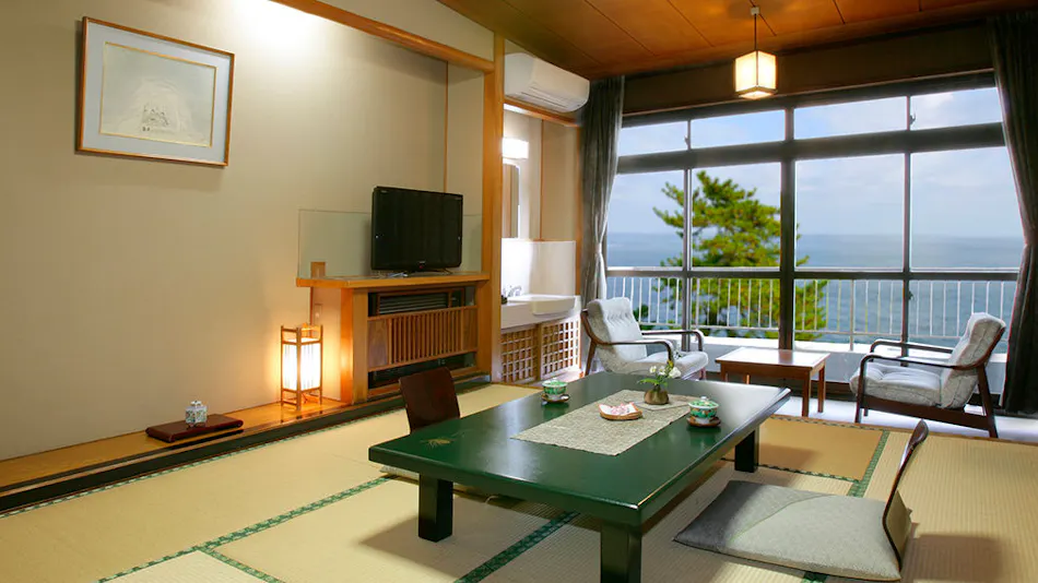 Itsura Kanko Hotel Main Building / Annex Taikanso