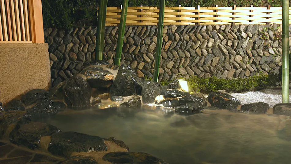 Itsura Kanko Hotel Main Building / Annex Taikanso