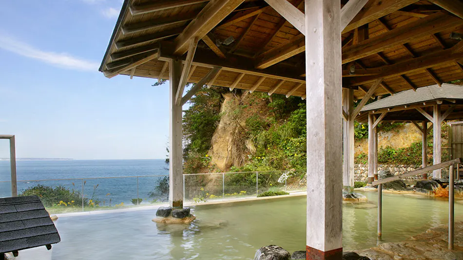 Itsura Kanko Hotel Main Building / Annex Taikanso