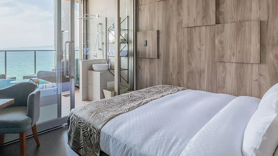 AlbaHOTEL & Glamping