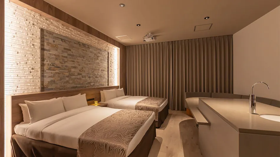 AlbaHOTEL & Glamping