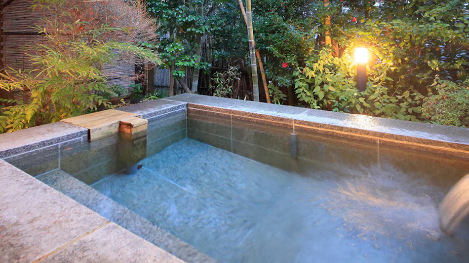 Private Onsen Enjoying the Four Seasons - Yutoriro-an