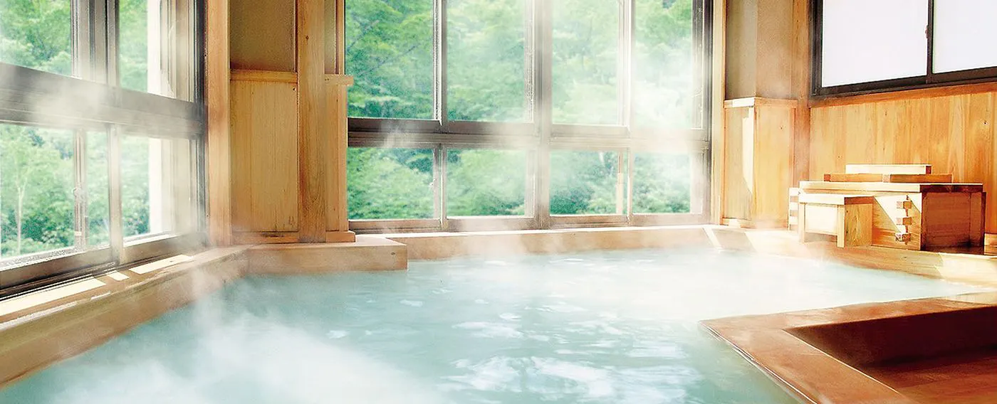 น้ำพุร้อนและอ่างอาบน้ำ