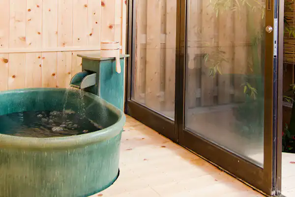 น้ำพุร้อน