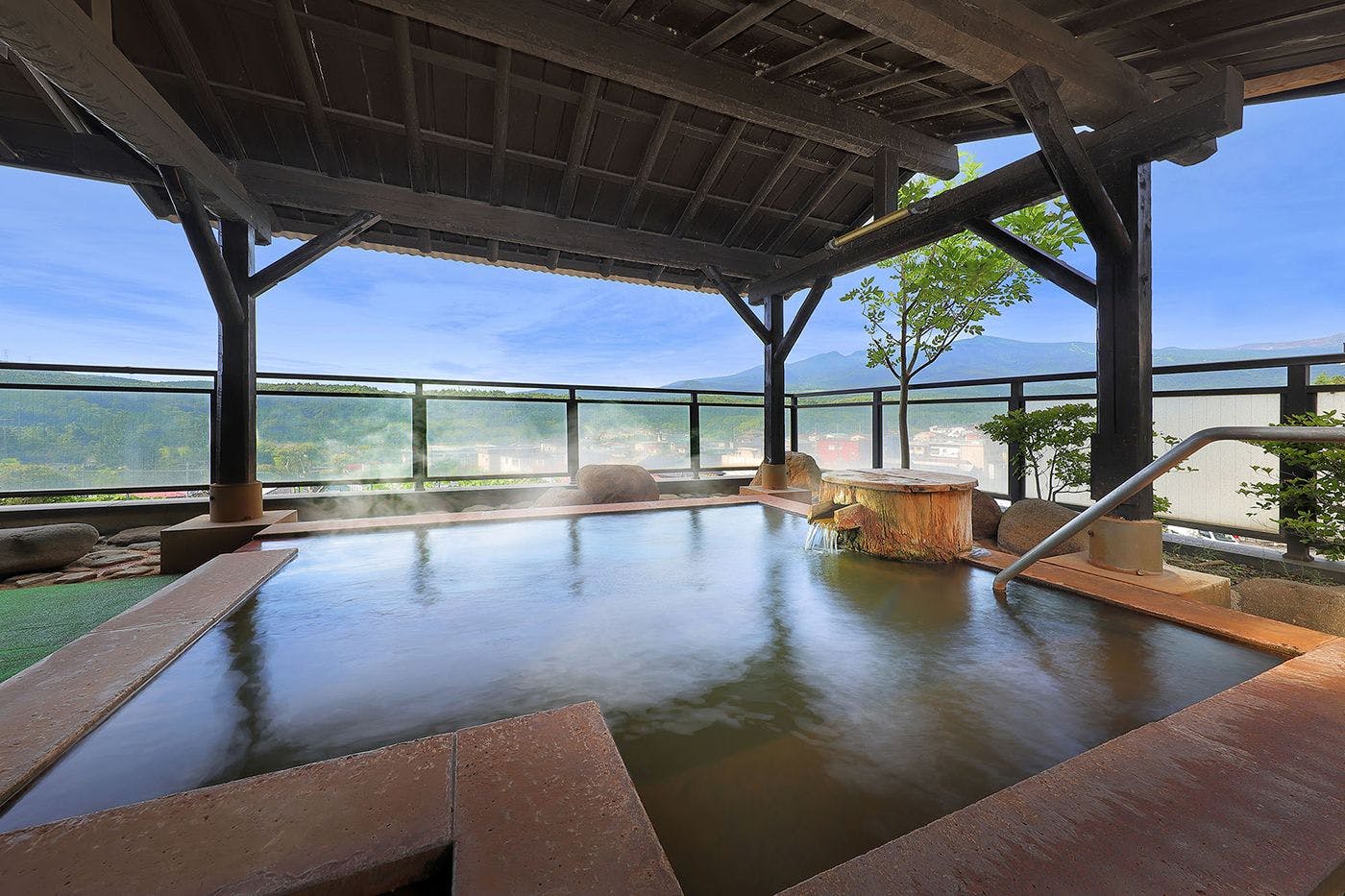 ออนเซ็นกลางแจ้งพร้อมวิว "บโยบุโนะยุ"