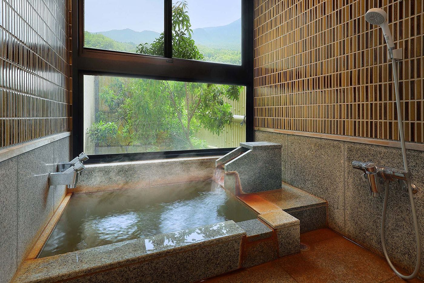 【น้ำพุร้อนคาเคะนากาชิ】เรือนแยกสไตล์ซุกิยะ