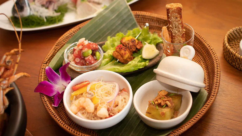 Small Asian Inn with Ocean View Rooms and Private Open-Air Bath Rakuyado Hanahana