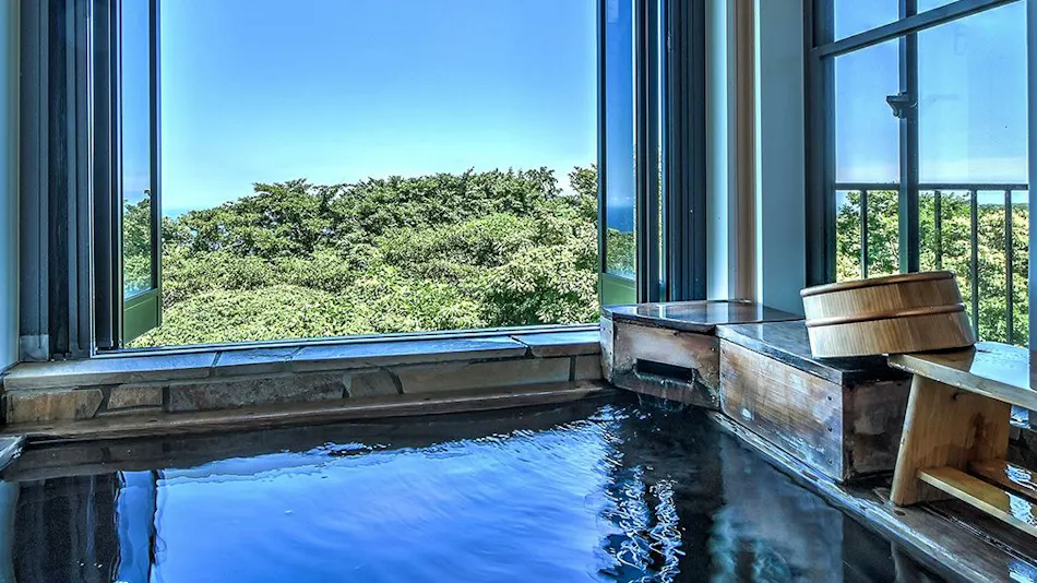 Small Asian Inn with Ocean View Rooms and Private Open-Air Bath Rakuyado Hanahana
