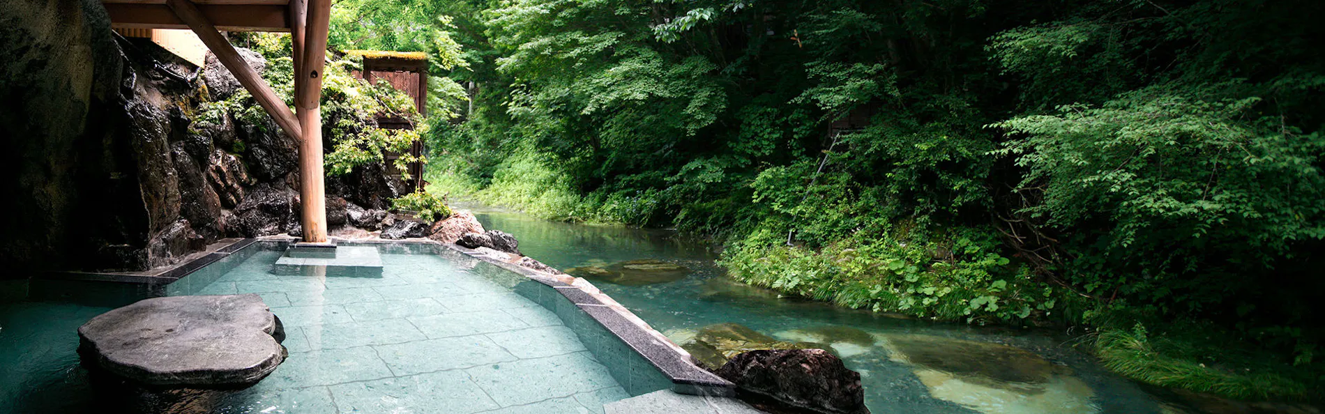 本家伴久 ~時空を渡るかずら橋~